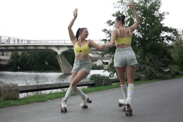 Les Sisters Ice, Cynthia et Vickie, préparent leur prochaine vidéo.