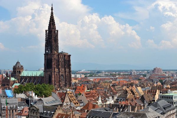 Les cloches de la cathédrale Notre-Dame de Strasbourg sonneront pendant 7 minutes, ce jeudi 3 mars à midi.