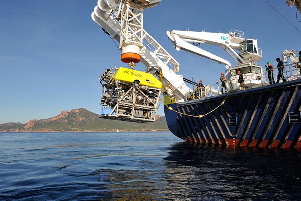 Mis en service en 1999, le Victor 6000 est un ROV - pour « Remote Operated Vehicle » - effectue des missions d’observation et d’intervention jusqu’à 6 000 mètres de profondeur.