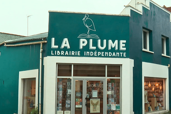 la librairie indépendante "la Plume" située à Couëron en Loire-Atlantique fait partie des lieux qui participent cette année à la Fête des libraires indépendants