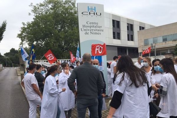 Les personnels du CHU de Nîmes, tous métiers confondus, demandent la même prime pour tout le monde.