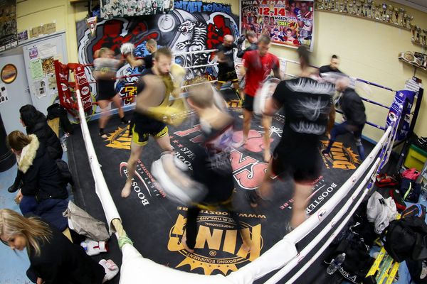 Un entraînement de kick boxing