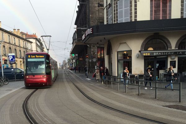 Le gestionnaire des transports en commun de l'agglomération clermontoise, T2C, a annoncé l’interruption totale du trafic sur l'ensemble de son réseau pour la journée du 8 décembre.