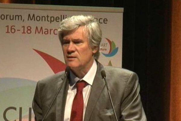 Montpellier - le ministre de l'Agriculture, Stéphane Le Foll et porte-parole du gouvernement en visite - 17 mars 2015.