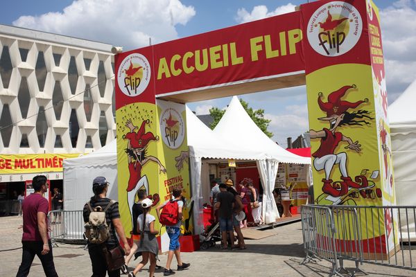 L'accueil du festival, sur la place du Drapeau, en juillet 2018. 