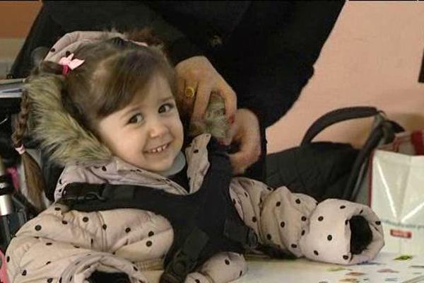 Alyssa,3 ans, est atteinte d'amyotrophie spinale. C'est pour elle qu'a été organisé ce CFAthlon.