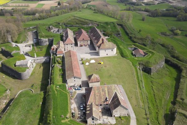 Le fort Barraux, construit en 1597, surplombe la vallée du Grésivaudan en Isère.