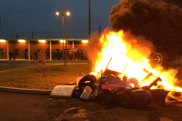 Mobilisation à la prison de Vendin-le-Vieil. 