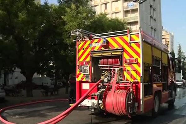 Les pompiers dans le quartier Pissevin à Nîmes