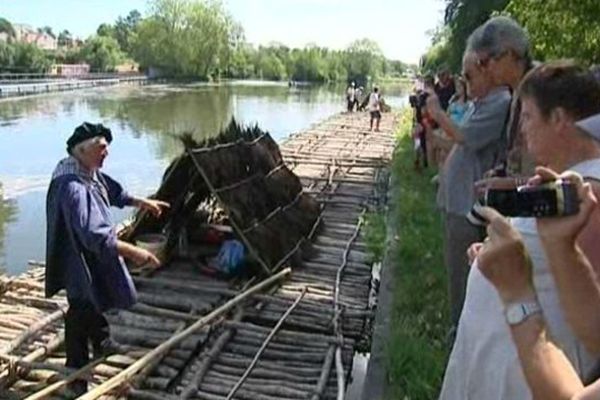 A la place des chevaux, les bonnes volontés des hommes.