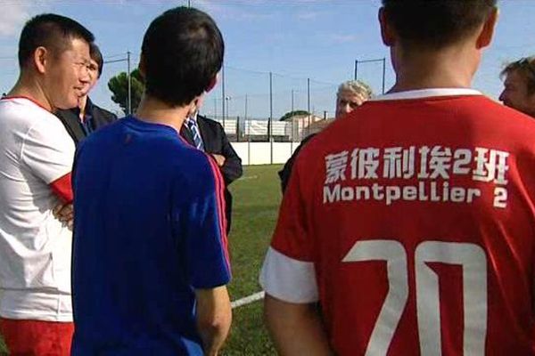 40 professeurs d'éducation physique chinois sont en formation autour de Montpellier pour apprendre à enseigner le football - novembre 2015