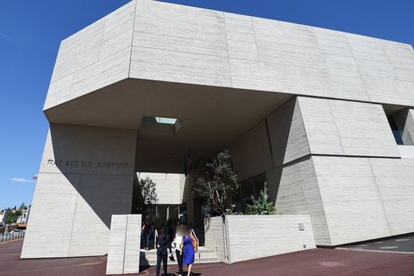 Le palais de justice de Béziers