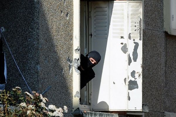 23 mars 2012 : après l'assaut du Raid dans l'appartement de Mohamed Merah 