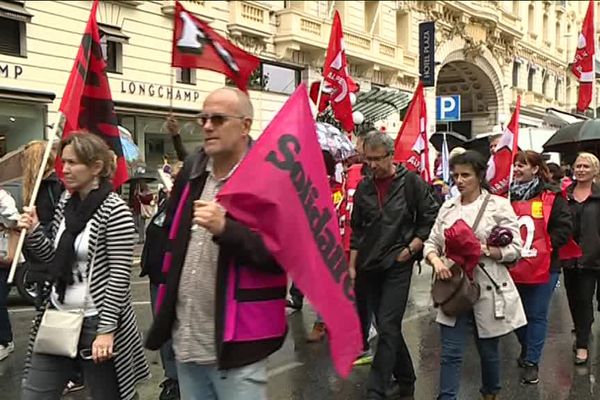 Les fonctionnaires manifestent pour leur statut et les services publics à Nice
