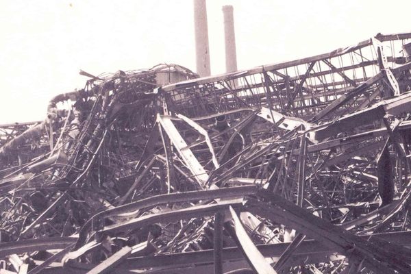 Au lendemain du bombardement des usines Michelin, à Clermont-Ferrand, en mars 1944.