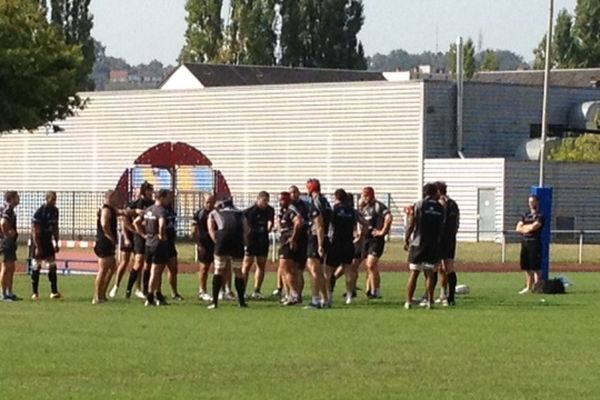 Les joueurs du CAB aujourd'hui à l'entraînement sous le soleil