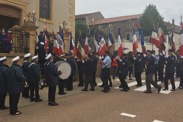 Vendredi 7 juin 2019, le préfet de la Moselle, Didier Martin et de nombreuses personnalités ont rendu hommage aux victimes mosellanes du massacre d’Oradour-sur-Glane.