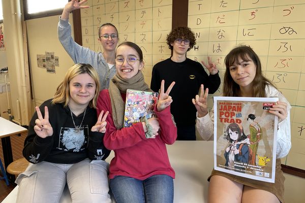 Lola, Clélia, Julie, Candice et Julien font partie des chanceux à partir au Japon en avril prochain.