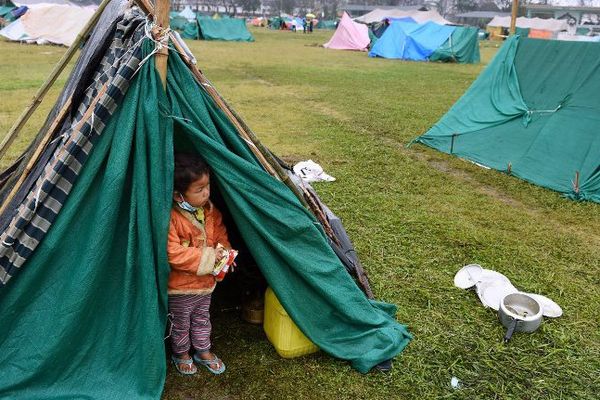 Suite au tremblement de terre survenu au Népal, vous pouvez adresser vos dons par chèque à : Fondation de France - BP 22 - 75008 Paris