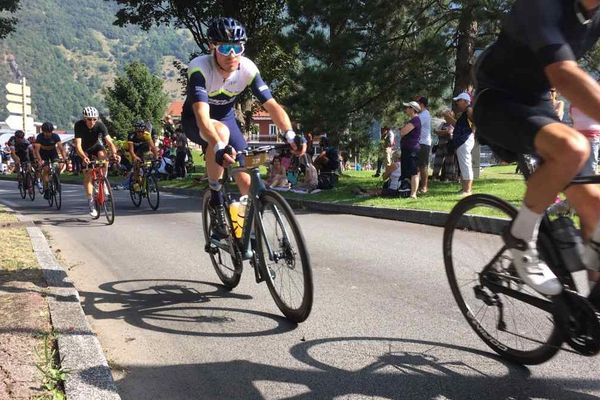 À Albertville, ce dimanche 21 juillet 2019, 16 000 cyclistes amateurs ont pris le départ de "l’Étape du Tour de France" une semaine avant les pros.