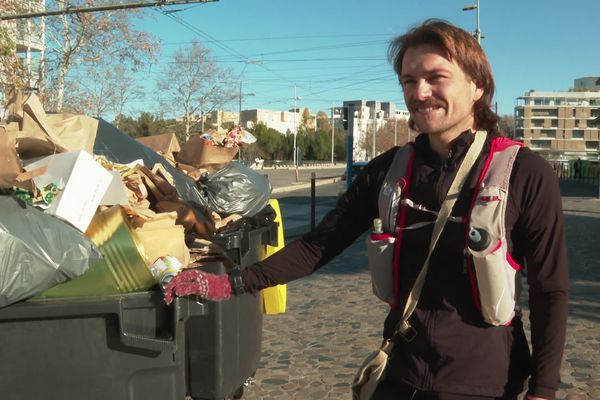 Clément Chapel a réalisé une course de plus de 17 heures ce 25 décembre 2023 pour récolter les déchets.