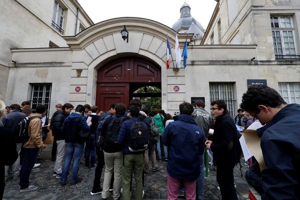 Grâce à ces indicateurs, les IVAL, d'autres données que le taux de réussite au bac sont pris en compte.