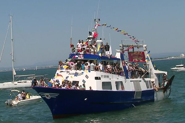 Le Grau-du-Roi (Gard) - l'hommage aux marins disparus en mer - archives.