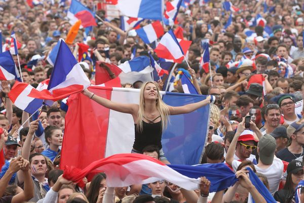 La fan zone de Lille a notamment été dépassée par l'affluence pour la finale de l'Euro.