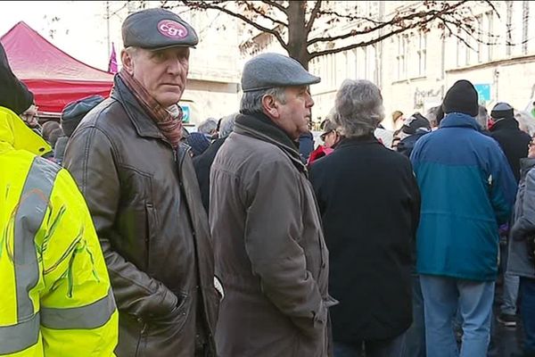 Ils étaient près de 250 à Besançon.