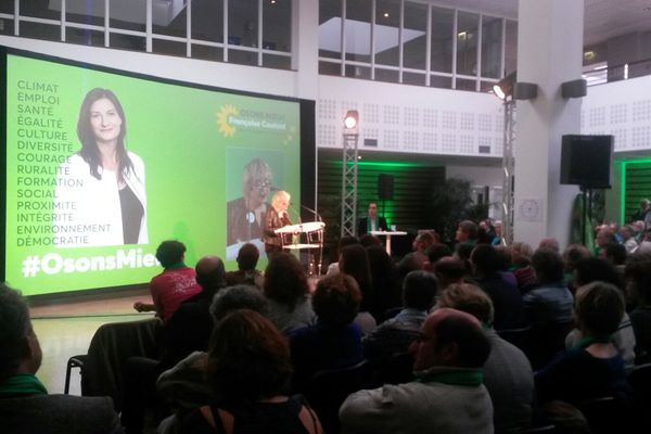 réunion publique de campagne EELV