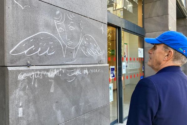 L'artiste Jean-Charles de Castelbajac a réalisé des productions à Clermont-Ferrand dans le cadre de la candidature au tire de capitale européenne de la culture. 