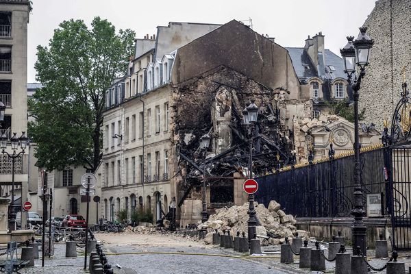 L’immeuble qui s’est effondré suite à l’explosion accueille la Paris American Academy, une école de mode.