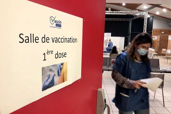 Centre de vaccination en Corse.