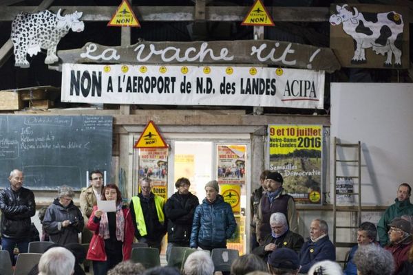 A l'issue de la décision de la cour d'appel administrative, les opposants à l'aéroport Notre-dame des-Landes ont réaffirmé leur détermination à défendre la ZAD 