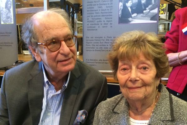 Christiane Méténier-Schmerber et Gérard Lips ne s'étaient jamais rencontrés. L'ancienne résistante, secrétaire de mairie à Montaigut en Combrailles avait en 1943 fait de faux papiers pour la famille Lips. Gérard venait de naître, lui et ses parents ont ainsi échappé à la déportation.