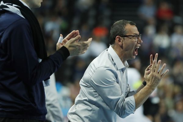 L'entraîneur de Montpellier Patrice Canayer lors de la défaite 30-29 de Montpellier face à Veszprem en Ligue des champions - 13 octobre 2018