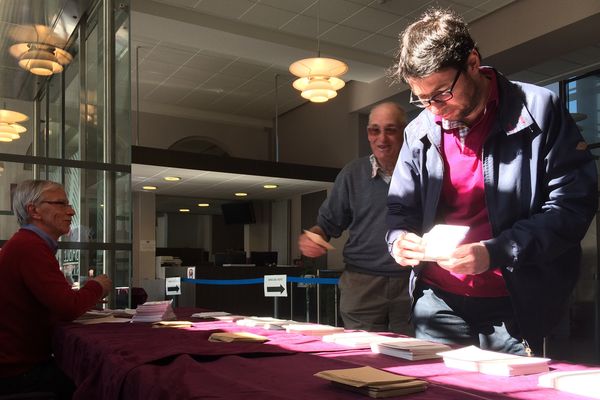 Jour de vote à Sablé-sur-Sarthe le 23  avril 2017