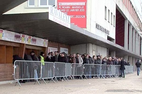 La prévente des billets pour le match FCR-OM a démarré.