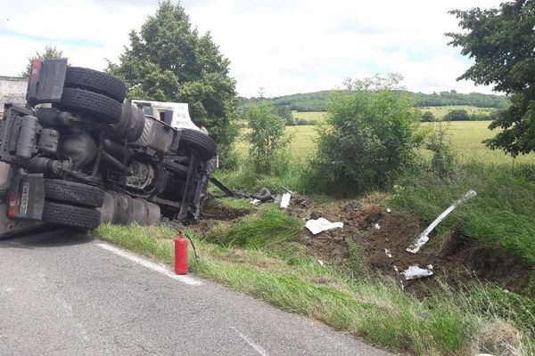 Un poids-lourd s'est renversé sur la RN 224 à hauteur de Lévignac ce jeudi en début d'après-midi. Une déviation a été mise en place par les gendarmes de Léguevin en attendant le dégagement du véhicule.