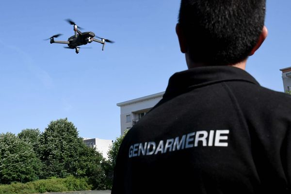 Un réseau livrant des stupéfiants et des smartphones par drone dans des prisons a été démantelé. Certaines prisons de Lorraine sont concernées.