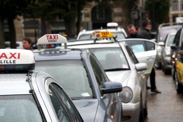 Manif de taxis à Lille en 2007.