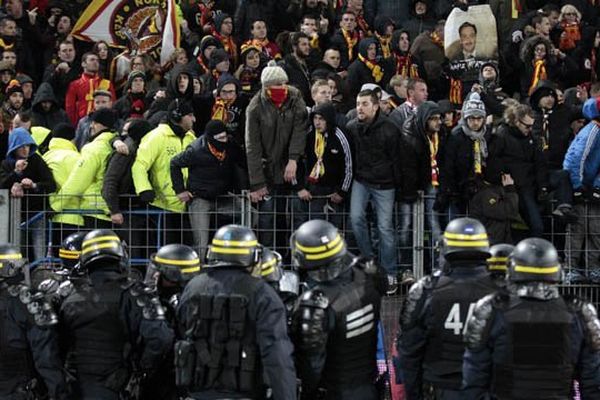 En raison de l'atmosphère tendue samedi soir à d'Ornano, des CRS ont été déployés dans le stade