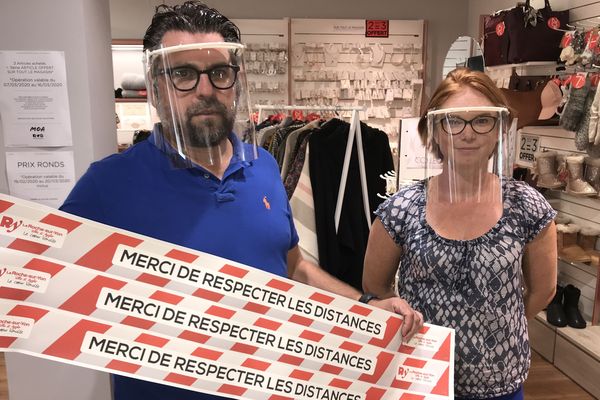 Guillaume Coisel et son épouse, gérants de la boutique Moa La Roche-sur-Yon