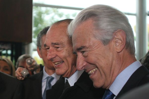 Le Président de la République Jacques Chirac et le maire d'Amiens Gilles de Robien en novembre 2006