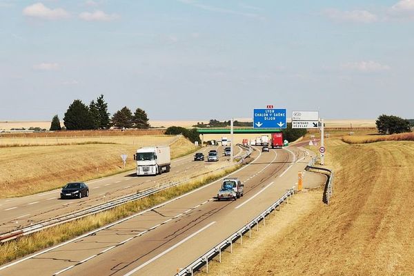 L'autoroute A6, en Bourgogne.