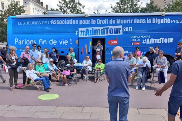 La Tournée nationale de l'association ADMD arrive à Dijon jeudi 27 juillet 2017 pour parler de la fin de vie