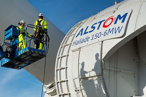 Le montage d'une éolienne off shore Altom de type Haliade 150 de 6 Méga Watts