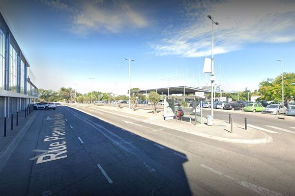 Capture d'écran de la gare routière d'Arles (Bouches-du-Rhône)