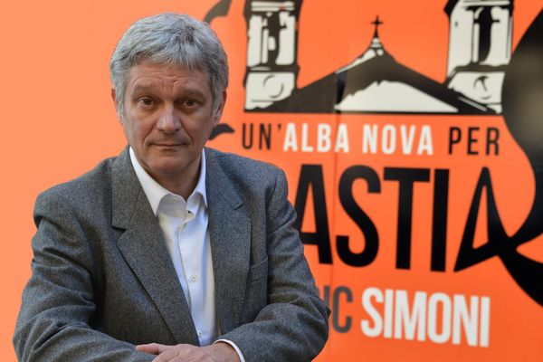 Eric Simoni, tête de liste d'Un'alba nova per Bastia, candidat de Corsica Libera pour les élections municipales de mars 2014 à Bastia  