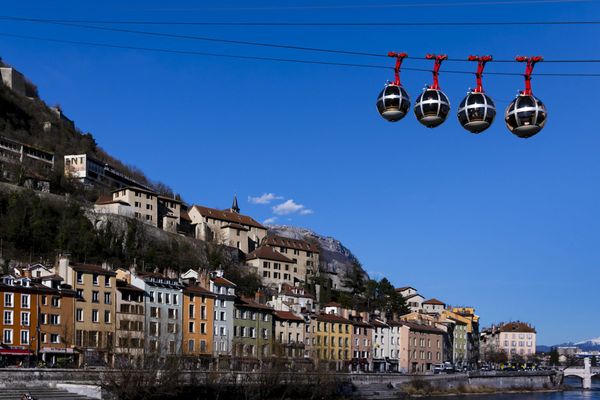 - Photo d'illustration : Grenoble - La préfecture de l'Isère va renseigner les résultats des élections municipales au fil de la soirée.